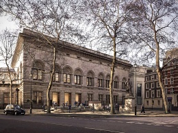Национальная портретная галерея Лондона закроется на три года