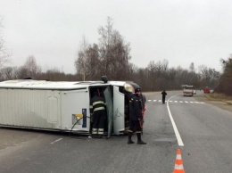 В Хмельницкой области в ДТП с микроавтобусом пострадали два человека