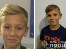 Полиция разыскивает двух мальчиков, не вернувшихся со школы
