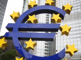 Восемь стран ЕС близки к нарушению пакта о стабильности евро