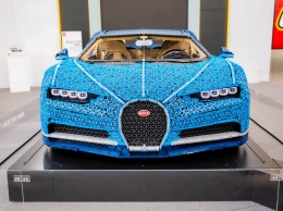 Корпорация Bugatti представила в Лос-Анджелесе Lego-модель Chiron