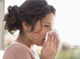 При простуде надо употреблять легкоусвояемые углеводы, меньше сахара и цитрусовых, больше воды и исключить алкоголь