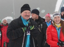 Олимпийская чемпионка Домрачева спрашивала разрешения у Лукашенко тренировать сборную Китая