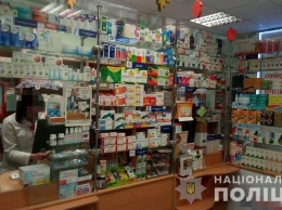 В запорожской аптеке продавали опасные таблетки без рецепта