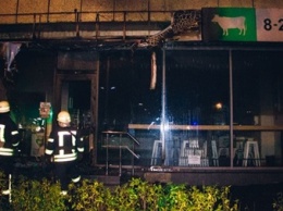 В Киеве пятый раз за месяц громят и поджигают магазины одной из сетей