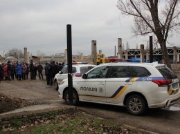 Жители Никополя вышли на митинг против строительства бетонного завода