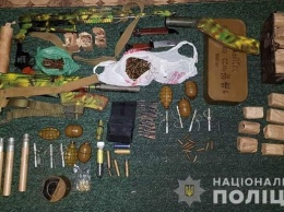 В Кировоградской области у мужчины изъяли арсенал оружия