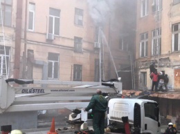 Пожар в Одессе: горит колледж, не менее 10 пострадавших
