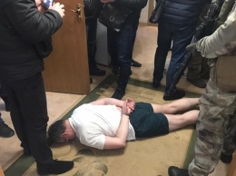 Полиция задержала киевлянина за взрыв гранаты во дворе бизнесмена