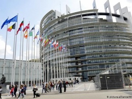 Европарламент призвал власти РФ отменить закон об "иноагентах"