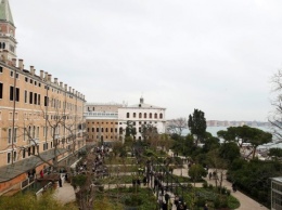 В Венеции после реставрации открылись Королевские сады