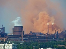 Экологи оштрафовали «Запорожсталь» за вредные выбросы с мартена: названа сумма
