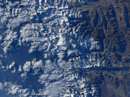 Астронавт NASA опубликовала снимок Эвереста из космоса
