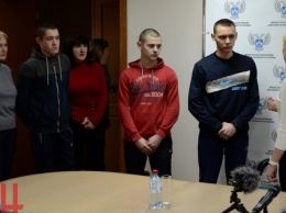 Боевики "ДНР" отпустили трех "диверсантов-подростков" из Ясиноватой