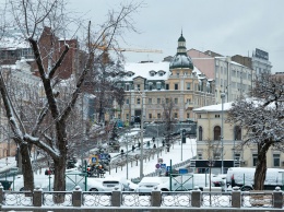 Новогоднее чудо: Харьков засыпало необычным снегом - завораживающее видео