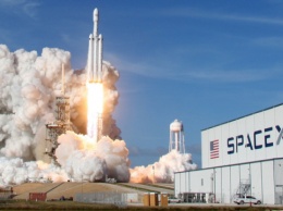 SpaceX запустила ракету с 60 интернет-спутниками Starlink