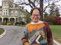 Странные свитера американца становятся музейными экспонатами (фото)