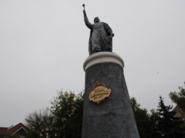 А вы знали? Где памятник Богдану Хмельницкому много лет назад находился (фото)