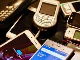 Slate.fr: Пользователи отказываются от смартфонов
