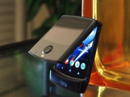 Релизную версию Motorola RAZR (2019) показали на фото