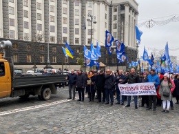 Как в Украине советские профсоюзы стали триллионерами за счет простых рабочих