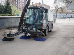 Чья фирма будет чистить дороги в Днепре за 269 миллионов гривен