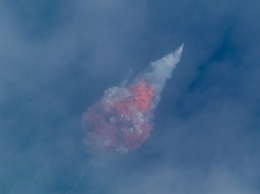 SpaceX взорвали свою ракету, в Украине простились с погибшими в катастрофе Boeing, а в Канаде выпало очень много снега: ТОП новостей дня