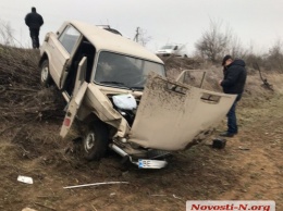 Под Николаевом перевернулись «Жигули» - водитель и пассажир в тяжелом состоянии