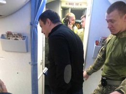 Пограничники подтвердили снятие с самолета экс-нардепа Микитася при попытке покинуть Украину