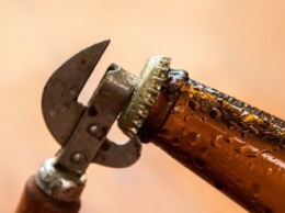 В Днепре мужчина изрезал ножом гражданскую жену за то, что она не купила ему пива