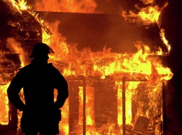 На Днепропетровщине горела многоэтажка: есть пострадавшие
