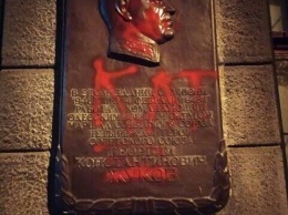 Ликвидация. Как и зачем националисты воюют с памятниками Жукову в Одессе и других городах
