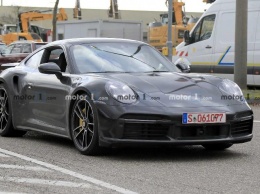 Porsche тестирует новую версию спортивного купе 911 Turbo
