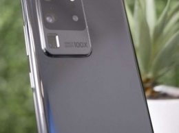 Смартфоны Samsung Galaxy S20 позируют на «живых» фотографиях