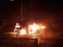 В Коцюбинском сгорел автомобиль депутата Ирпенского горсовета