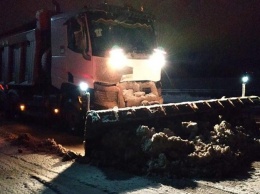Уборка снега на Полтавщине: в каком состоянии дороги области