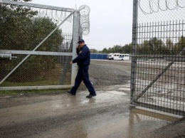 Венгрия закрыла границу с Сербией из-за наплыва мигрантов