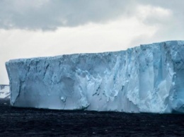 Айсберг размером в семь Киевов начал двигаться в сторону Атлантики