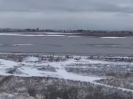 Вы не поверите - в Кирилловке пересохшее дно Молочного лимана заполняется водой (видео)