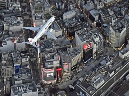 Самолетам впервые разрешили летать над центром Токио