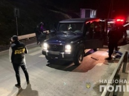 Ехали на бронированном Mercedes с оружием: появились подробности задержания вероятных виновников перестрелки в Мукачево