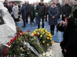 В аэропорту «Борисполь» установили мемориал в память о жертвах катастрофы МАУ в Иране