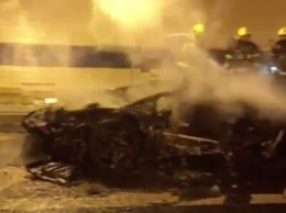 Свадебная Lamborghini врезалась в автомобиль и превратилась в огненный шар