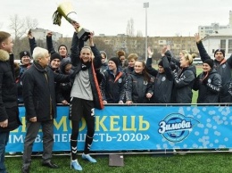 Житлобуд-1 выиграл Зимнее первенство-2020 среди женских команд