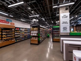 Amazon открыла полноценный супермаркет без касс