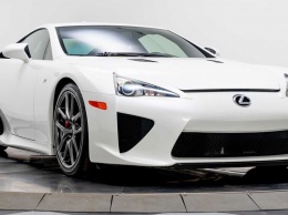 Lexus LFA Пэрис Хилтон оценили в 495 900 долларов