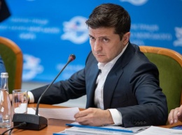 Зеленский подписал закон о противодействии уклонению от уплаты налогов