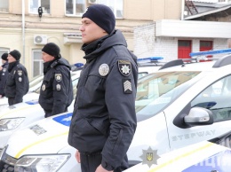 Днепровской полиции охраны вручили 10 новых служебных автомобиля