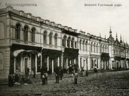 Во время реконструкции сквера Пионеров нашли остатки торговых рядов Александровска, - ФОТО