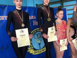 Криворожские "художницы" стали призерами чемпионата области